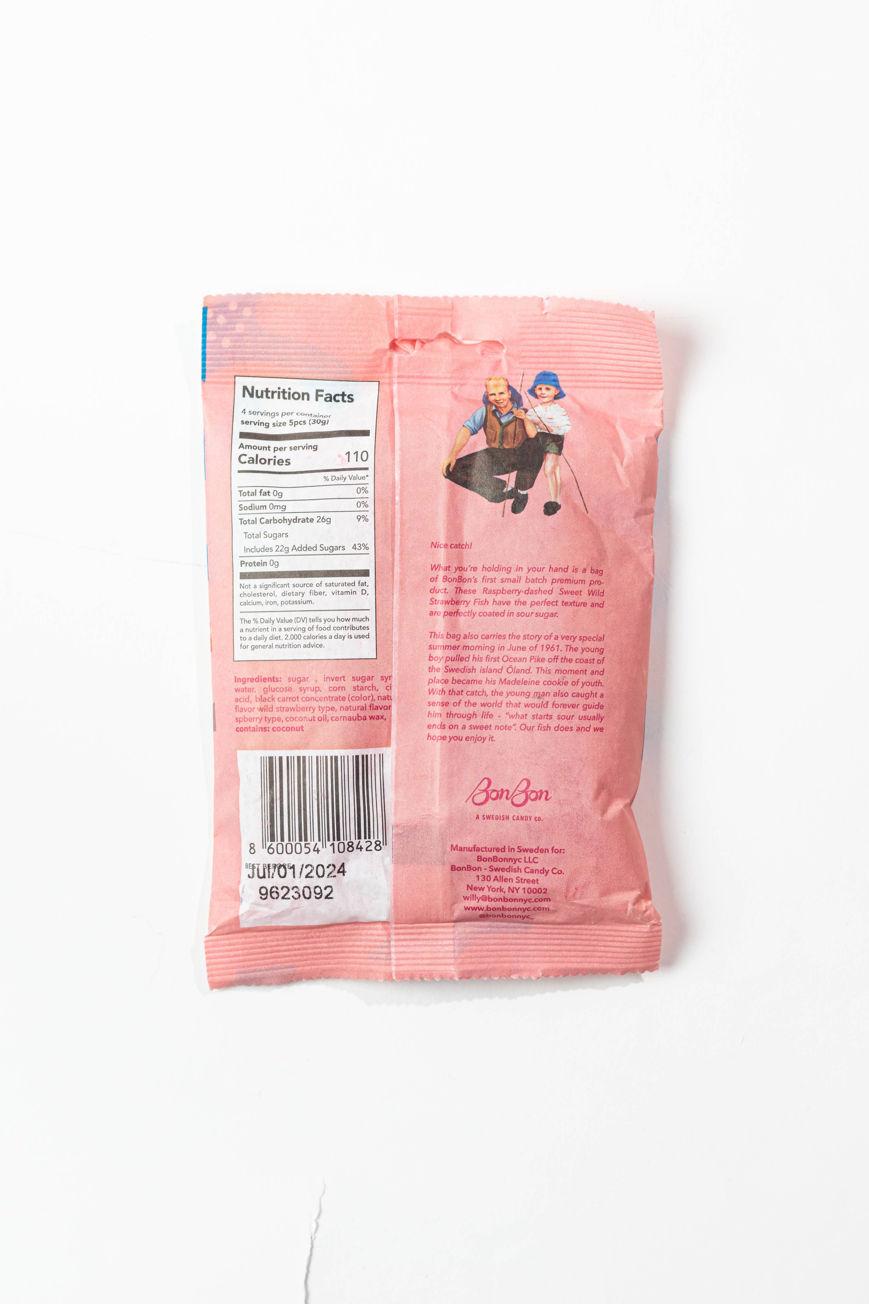 Sweet Wild Strawberry Fish - Swedish Candy 5.2oz (150g)